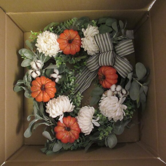 New Grandin Road 24" Farmhouse Pumpkin Floral Halloween Fall Wreath HTF Sold Out - Picture 13 of 14